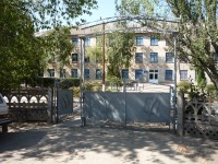 Львівська ЗОШ І-ІІІ ступенів (в центрі села)